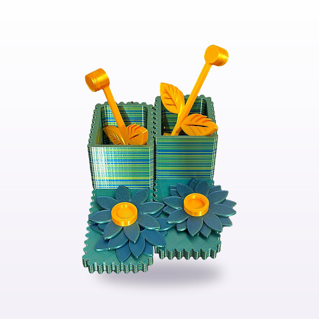 Flower Pen & Pencil Organiser with Sticky Note Tray — 3D printed by Formex 3D Lab, Auckland New Zealand